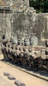 Angkor_NeueKöpfe