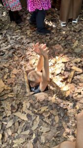 Cu-Chi-Tunnel_Eingang-Sascha