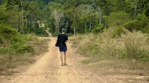 HikingToLazyBeach_Sascha