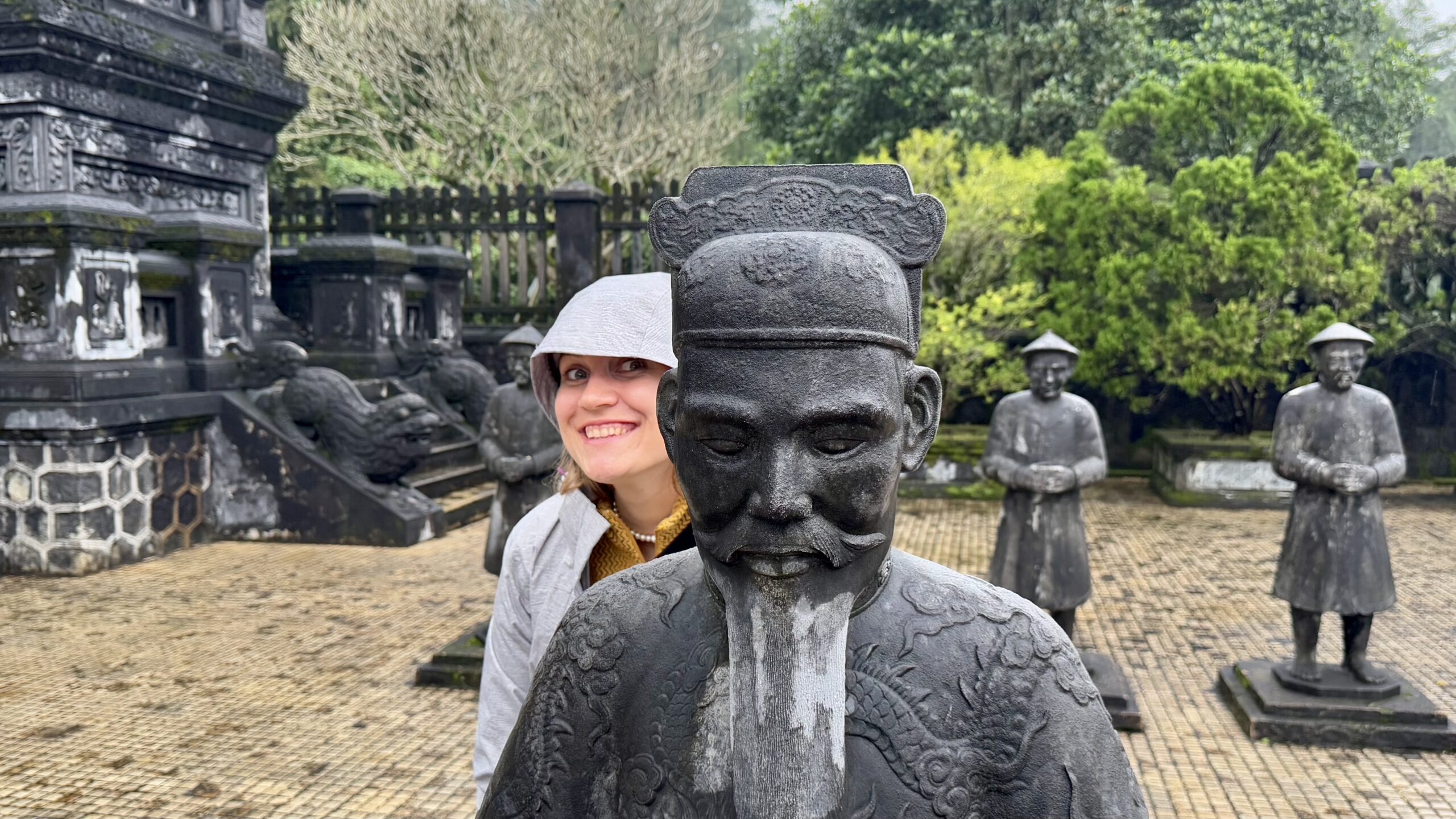 Huế – Eine Kaiserstadt im Regen