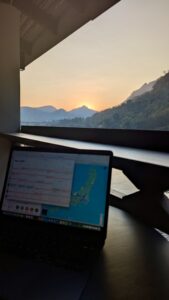 ArbeitenBeiSonnenuntergang