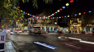 HoiAn_AutostraßeLaternen