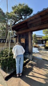 KanazawaJessiLiestWas