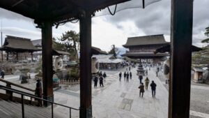 NaganoTempel6